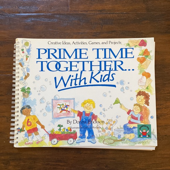 2 Kids Activity/Art/Project Books & 1 Science & Art Kit - Picture 5 of 8